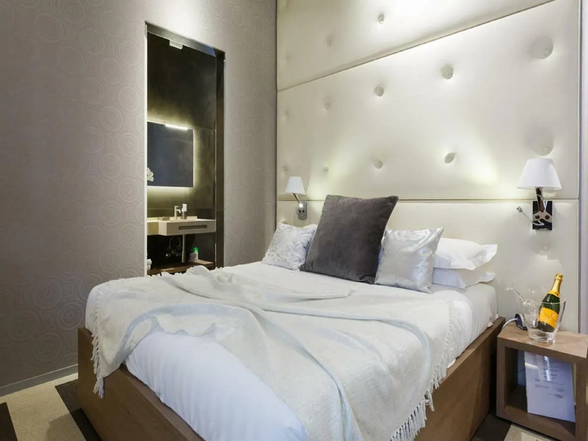 Private Luxury Apartment Rome