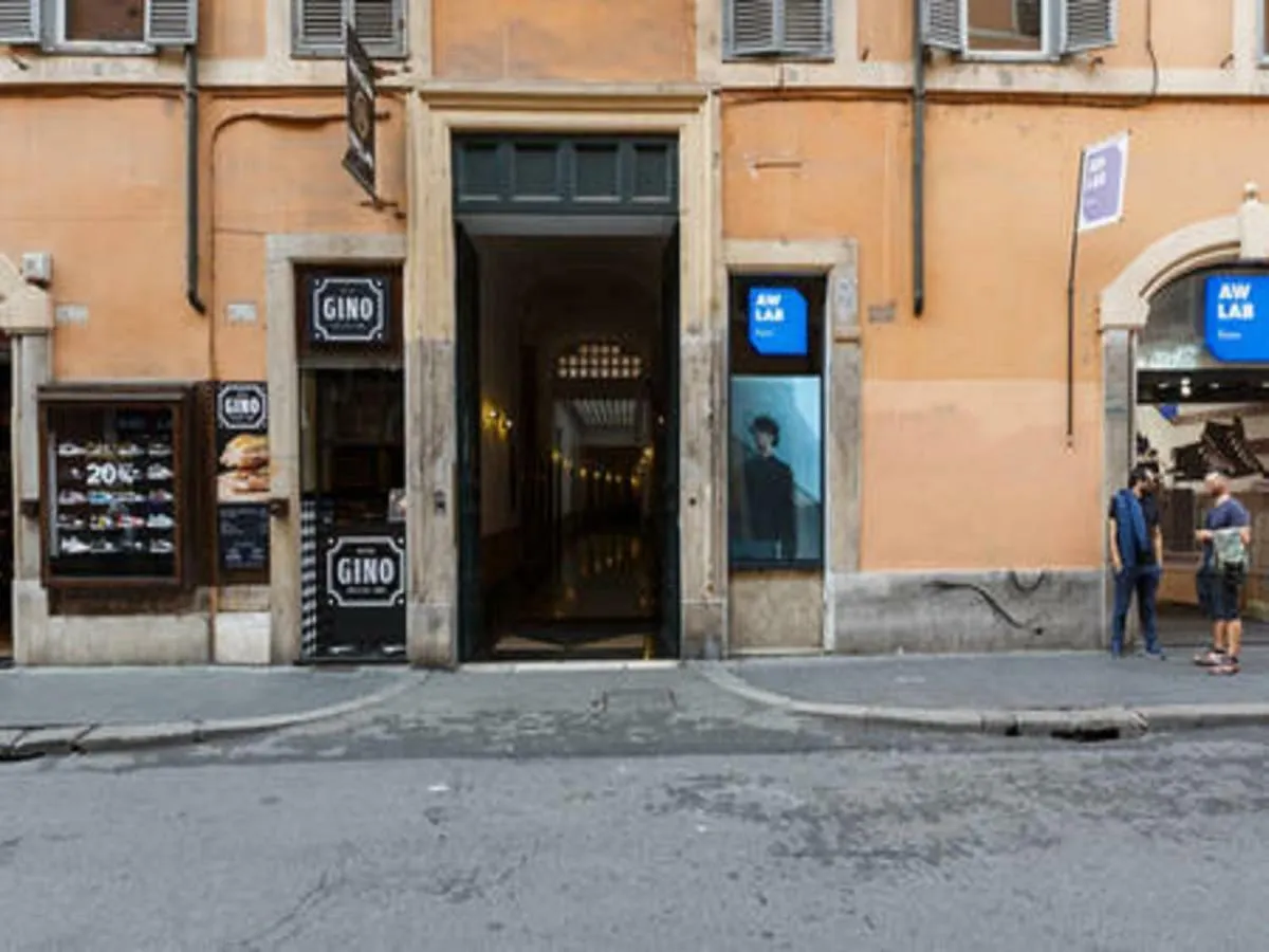 Private Luxury Apartment contacts