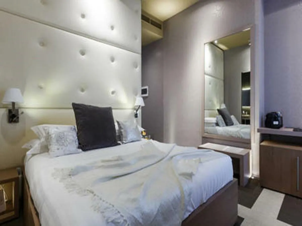 Private Luxury Apartment Rome Italy