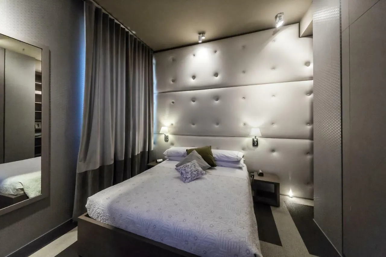 Private Luxury Apartment Rome