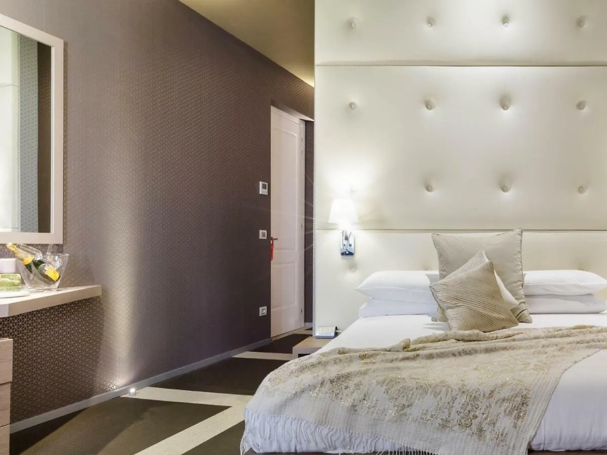 Private Luxury Apartment Rome Italy